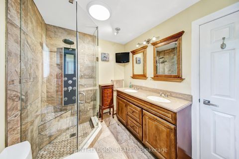 Photo 11 at 96 Ward Drive, Painswick South, Barrie