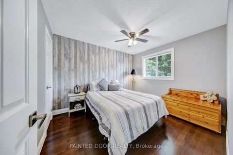 Photo 13 at 96 Ward Drive, Painswick South, Barrie