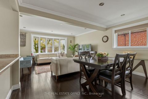 Photo 10 at 51 Gilroy Drive, Dorset Park, Toronto