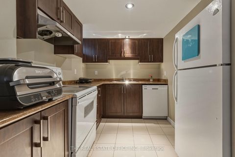 Photo 33 at 51 Gilroy Drive, Dorset Park, Toronto