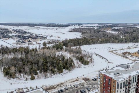 Photo 26 at 504 - 10 Culinary Lane, Rural Barrie Southeast, Barrie