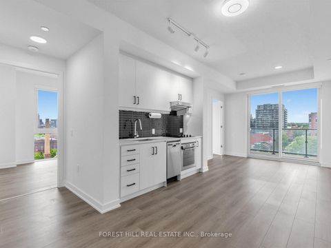 Photo 2 at 807 - 9 Tecumseth Street, Niagara, Toronto