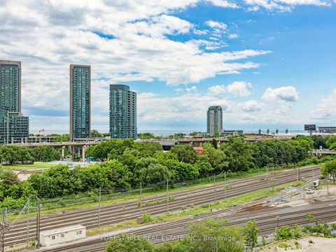 Photo 21 at 807 - 9 Tecumseth Street, Niagara, Toronto