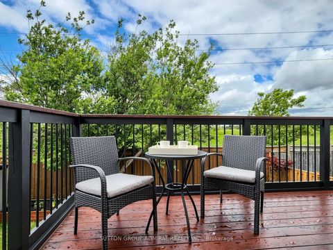Photo 18 at 32 Beaverbrook Crescent, Rural Vaughan, Vaughan