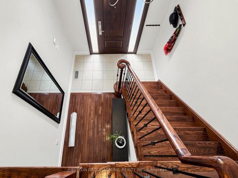 Photo 22 at 32 Beaverbrook Crescent, Rural Vaughan, Vaughan