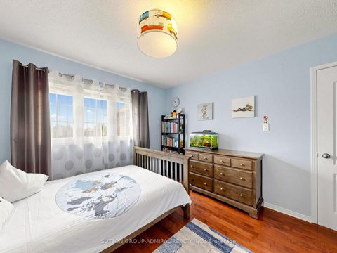 Photo 29 at 32 Beaverbrook Crescent, Rural Vaughan, Vaughan