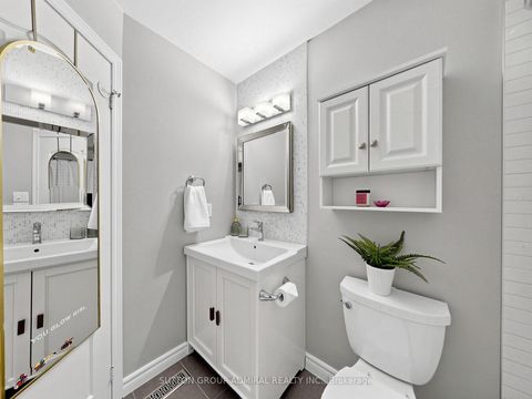 Photo 32 at 32 Beaverbrook Crescent, Rural Vaughan, Vaughan