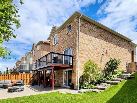 Photo 44 at 32 Beaverbrook Crescent, Rural Vaughan, Vaughan