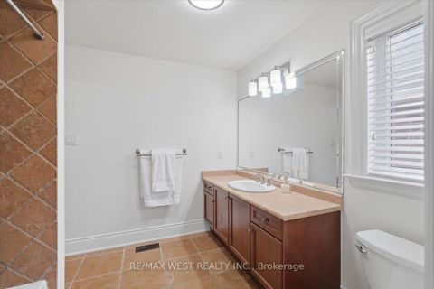 Photo 14 at 36 Danpatrick Drive, Rouge Woods, Richmond Hill
