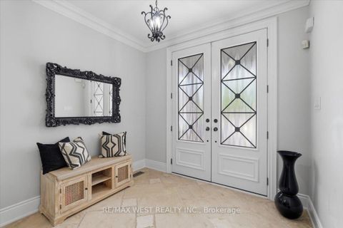 Photo 18 at 36 Danpatrick Drive, Rouge Woods, Richmond Hill
