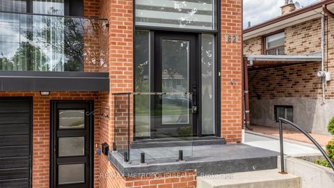 Photo 2 at 62 Davelayne Road, Humbermede, Toronto