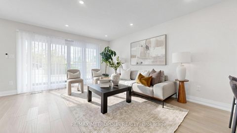 Photo 4 at 62 Davelayne Road, Humbermede, Toronto