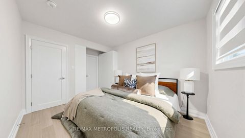 Photo 25 at 62 Davelayne Road, Humbermede, Toronto