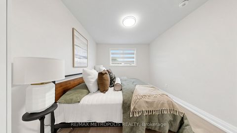 Photo 26 at 62 Davelayne Road, Humbermede, Toronto