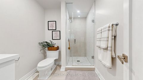 Photo 28 at 62 Davelayne Road, Humbermede, Toronto