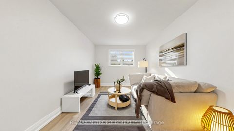 Photo 30 at 62 Davelayne Road, Humbermede, Toronto