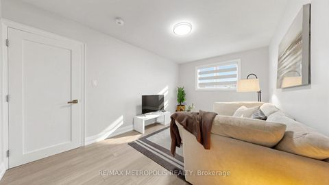 Photo 33 at 62 Davelayne Road, Humbermede, Toronto