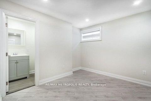 Photo 44 at 62 Davelayne Road, Humbermede, Toronto