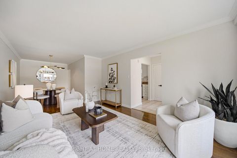 Photo 5 at 63 Vanguard Drive, City Centre West, Toronto