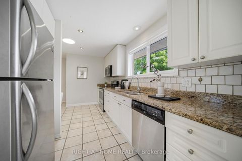 Photo 9 at 63 Vanguard Drive, City Centre West, Toronto