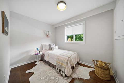 Photo 16 at 63 Vanguard Drive, City Centre West, Toronto