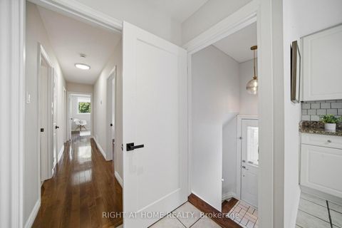 Photo 17 at 63 Vanguard Drive, City Centre West, Toronto