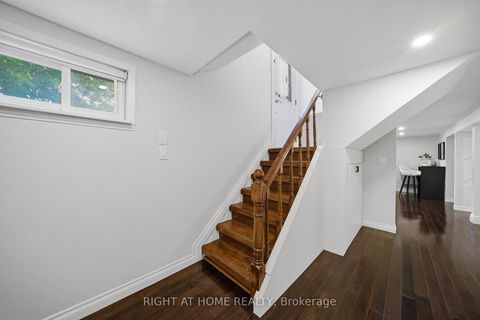 Photo 18 at 63 Vanguard Drive, City Centre West, Toronto