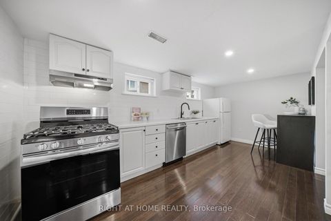 Photo 20 at 63 Vanguard Drive, City Centre West, Toronto
