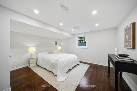Photo 29 at 63 Vanguard Drive, City Centre West, Toronto