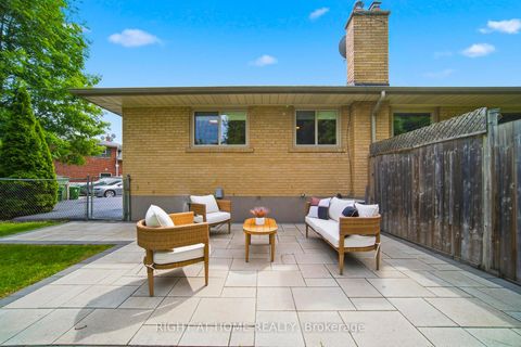 Photo 31 at 63 Vanguard Drive, City Centre West, Toronto