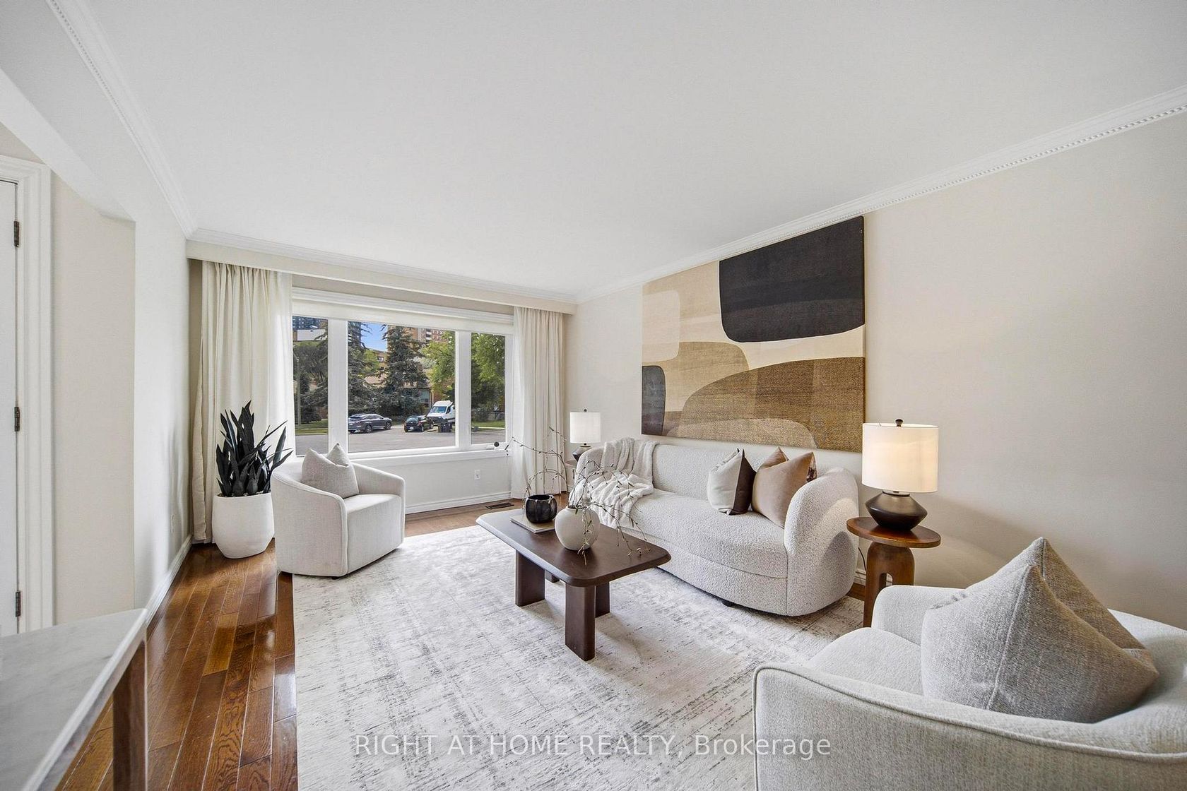 63 Vanguard Drive, City Centre West, Toronto 