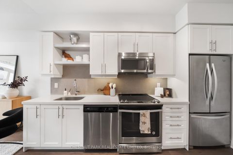 Photo 6 at 923 - 525 Adelaide Street W, Waterfront Communities C1, Toronto