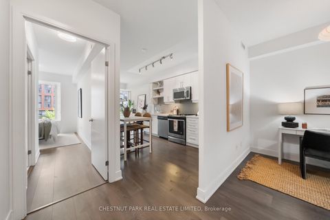 Photo 9 at 923 - 525 Adelaide Street W, Waterfront Communities C1, Toronto
