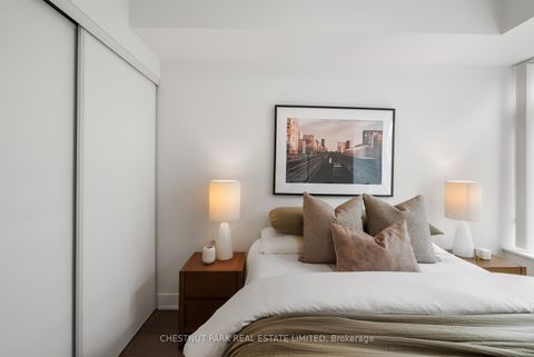 Photo 12 at 923 - 525 Adelaide Street W, Waterfront Communities C1, Toronto