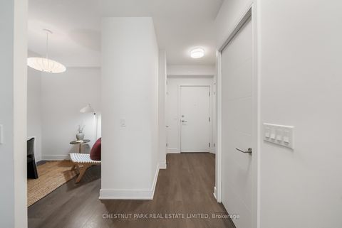 Photo 13 at 923 - 525 Adelaide Street W, Waterfront Communities C1, Toronto