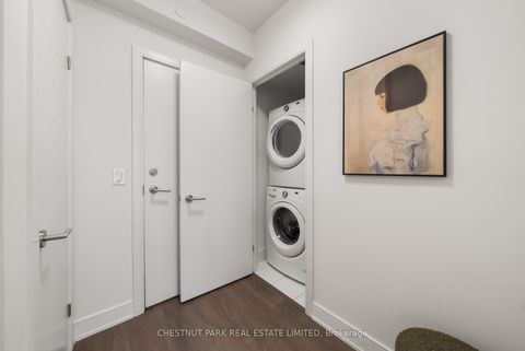 Photo 17 at 923 - 525 Adelaide Street W, Waterfront Communities C1, Toronto
