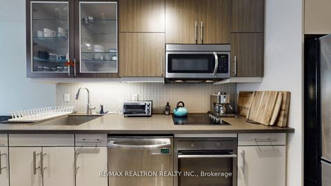 Photo 9 at 301 - 399 Spring Garden Avenue, Willowdale East, Toronto