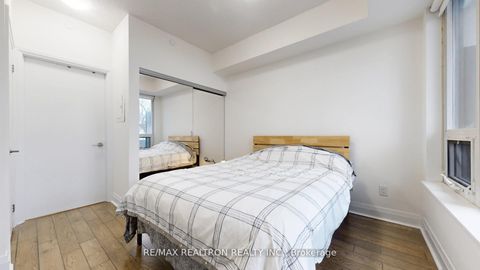 Photo 16 at 301 - 399 Spring Garden Avenue, Willowdale East, Toronto