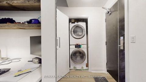 Photo 20 at 301 - 399 Spring Garden Avenue, Willowdale East, Toronto