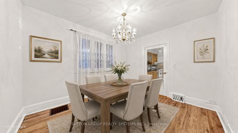 Photo 5 at 799 Lansdowne Avenue, Junction, Toronto