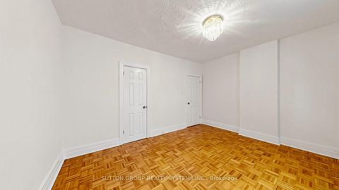 Photo 10 at 799 Lansdowne Avenue, Junction, Toronto