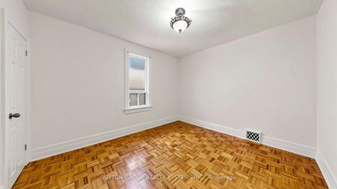 Photo 12 at 799 Lansdowne Avenue, Junction, Toronto