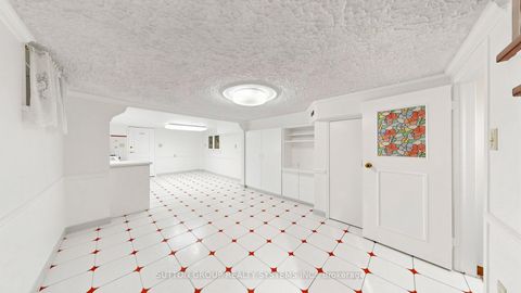 Photo 15 at 799 Lansdowne Avenue, Junction, Toronto