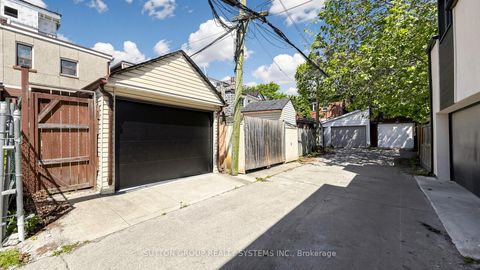 Photo 24 at 799 Lansdowne Avenue, Junction, Toronto
