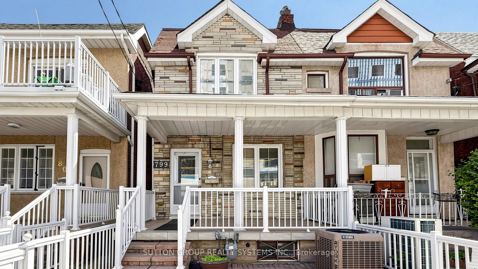 799 Lansdowne Avenue, Junction, Toronto 