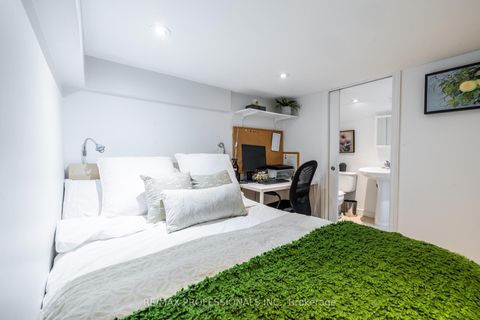 Photo 28 at 4625 Dundas Street W, Kingsway South, Toronto