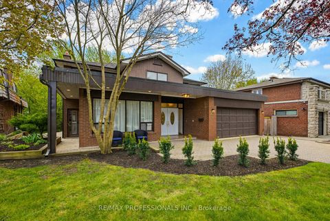 Photo 1 at 26 Neilor Crescent, Markland Wood, Toronto