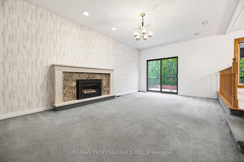 Photo 11 at 26 Neilor Crescent, Markland Wood, Toronto