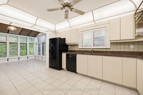 Photo 15 at 26 Neilor Crescent, Markland Wood, Toronto