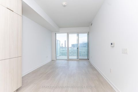 Photo 11 at 1410 - 15 Queens Quay E, Waterfront Communities C8, Toronto
